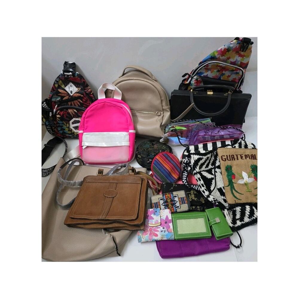 Lot of 21 Women’s Purses Crossbody Clutches Wallets Some Vintage Various Brands